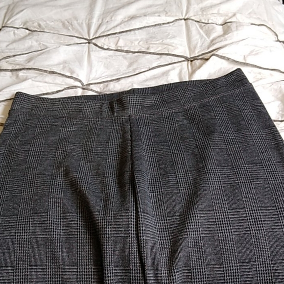 Leggings - Picture 2 of 3